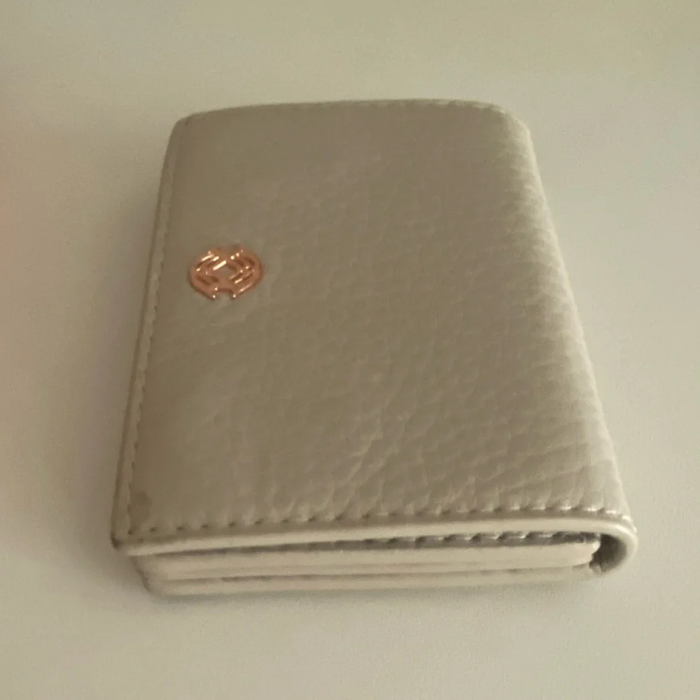 Dagne Dover Accordion Cardholder - Picture 5 of 7